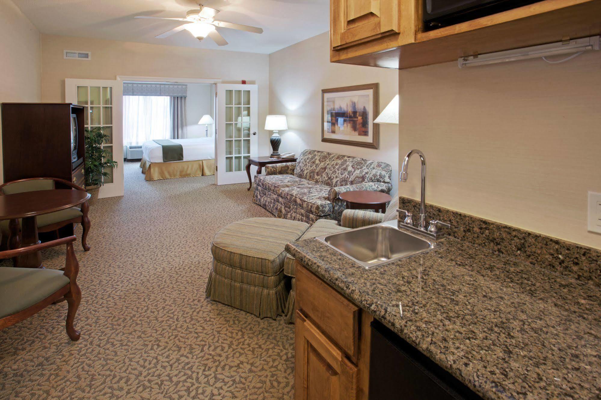 Holiday Inn Express Hotel And Suites Conroe By Ihg Dış mekan fotoğraf